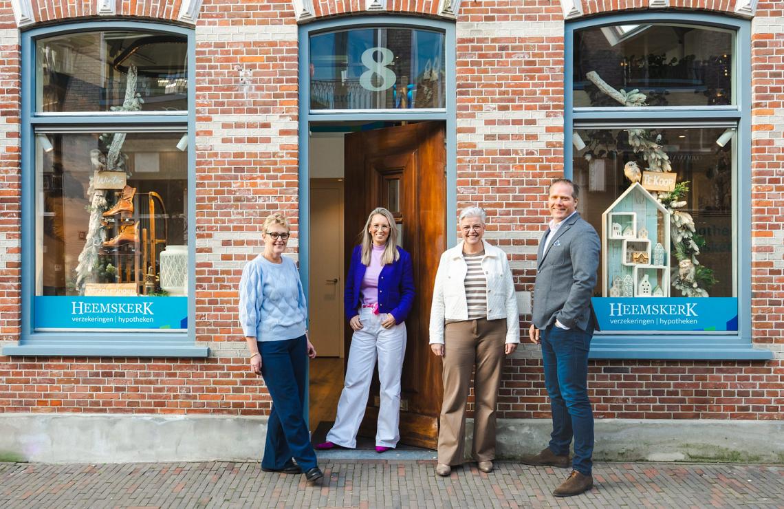 Verzekeringen en Hypotheken zijn verhuisd!